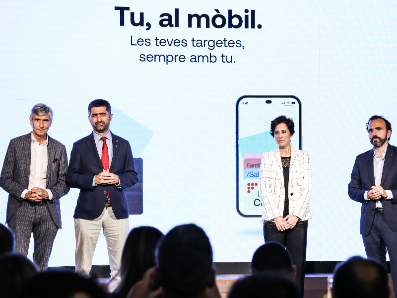 El vicepresident Puigneró i el conseller Argimon durant la presentació de 'La meva cartera' El vicepresident Puigneró i el conseller Argimon durant la presentació de 'La meva cartera'