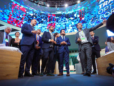 El president i el conseller visitant l'estand de FGC. Autor: Jordi Bedmar El president i el conseller visitant l'estand de FGC. Autor: Jordi Bedmar