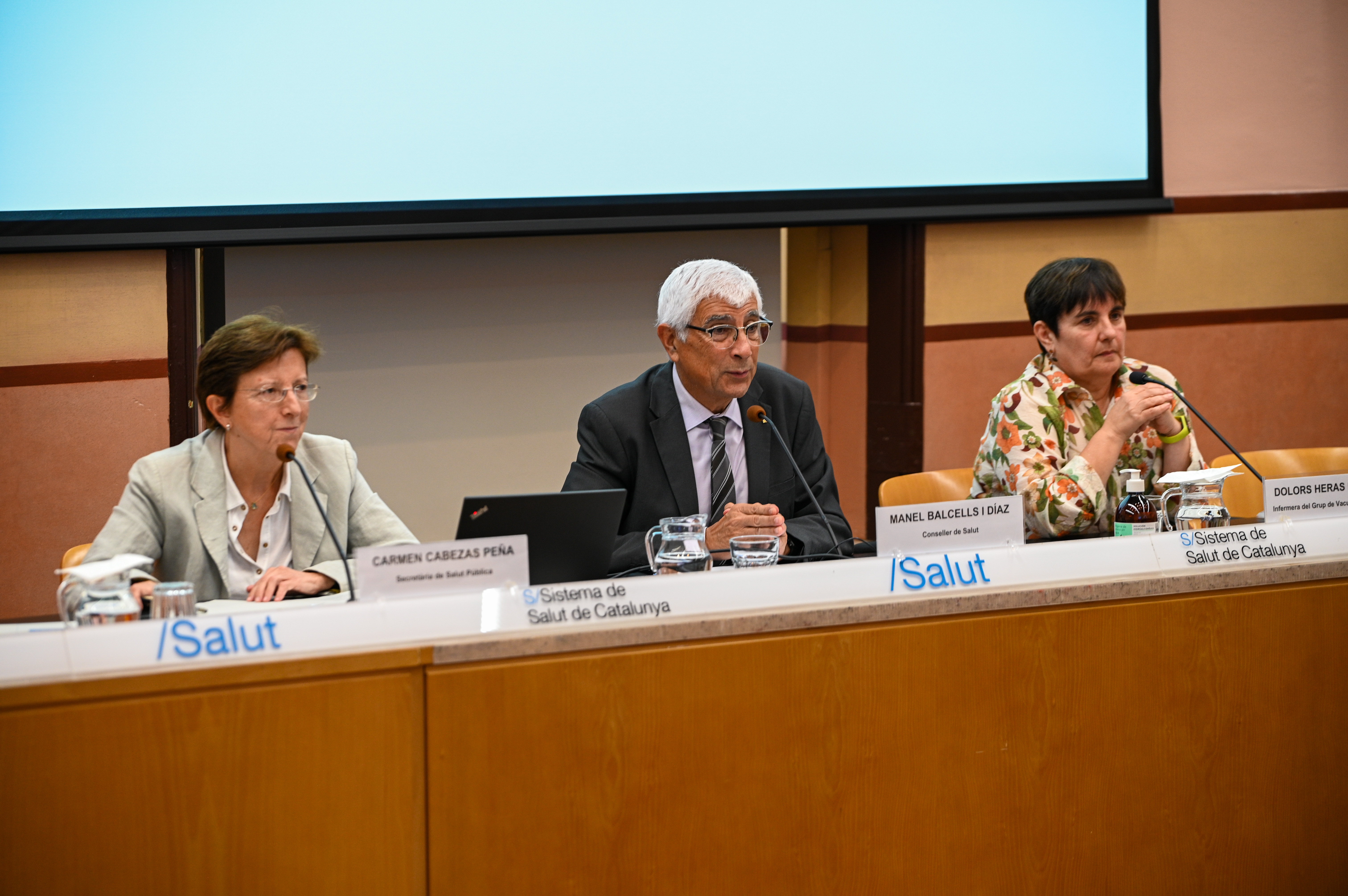 Comença la vacunació simultània contra la grip i la COVID a les residències de persones grans Comença la vacunació simultània contra la grip i la COVID a les residències de persones grans