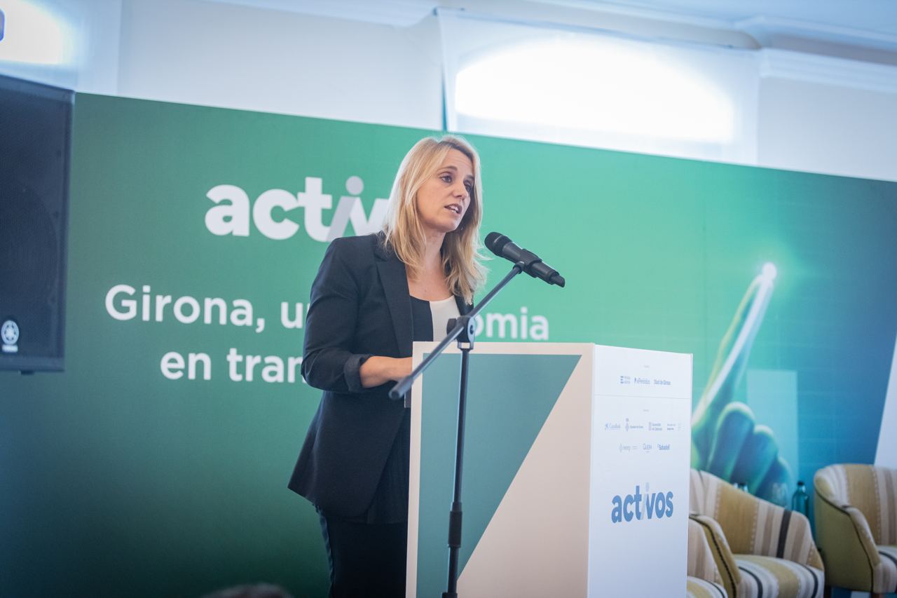 La consellera Mas Guix durant la seva intervenció La consellera Mas Guix durant la seva intervenció