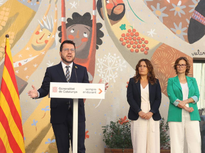 El president ha fet una declaració institucional des de la Plaça 1 d'octubre de Fonollosa. Fotografia: Rubén Moreno El president ha fet una declaració institucional des de la Plaça 1 d'octubre de Fonollosa. Fotografia: Rubén Moreno