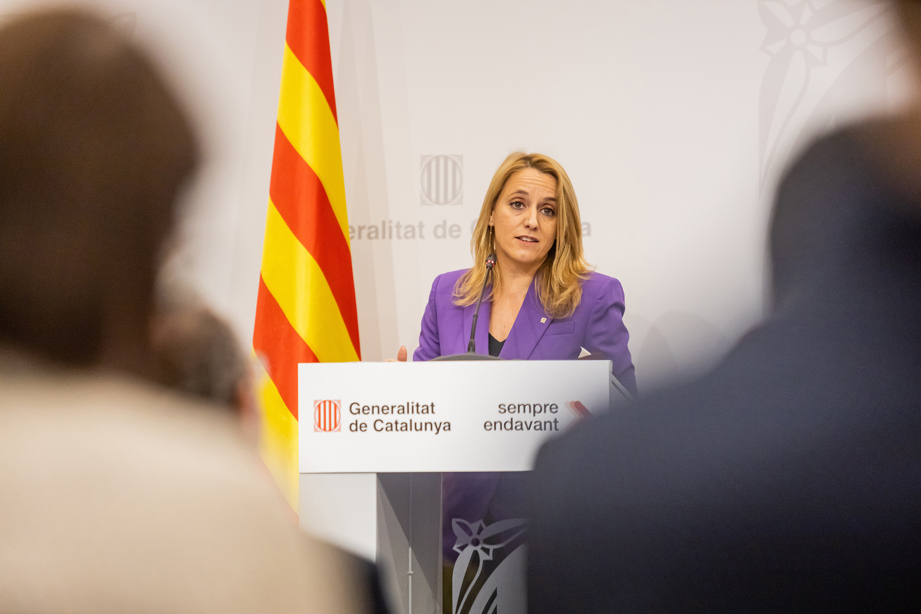 La consellera Mas Guix durant la roda de premsa La consellera Mas Guix durant la roda de premsa