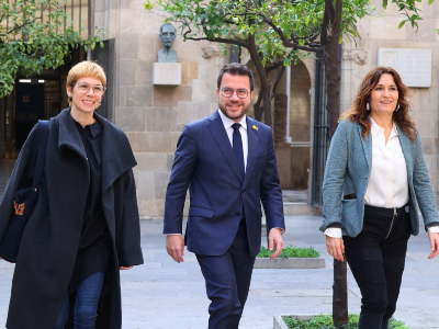 El president Aragonès, la vicepresidenta del Govern i la presidenta de la CCMA (fotografia: Rubén Moreno)