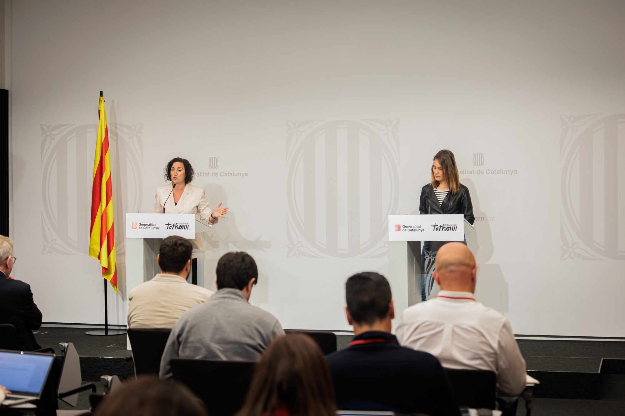 La consellera Romero i la presidenta de Comuns al Parlament, Jessica Albiach, durant la compareixença La consellera Romero i la presidenta de Comuns al Parlament, Jessica Albiach, durant la compareixença